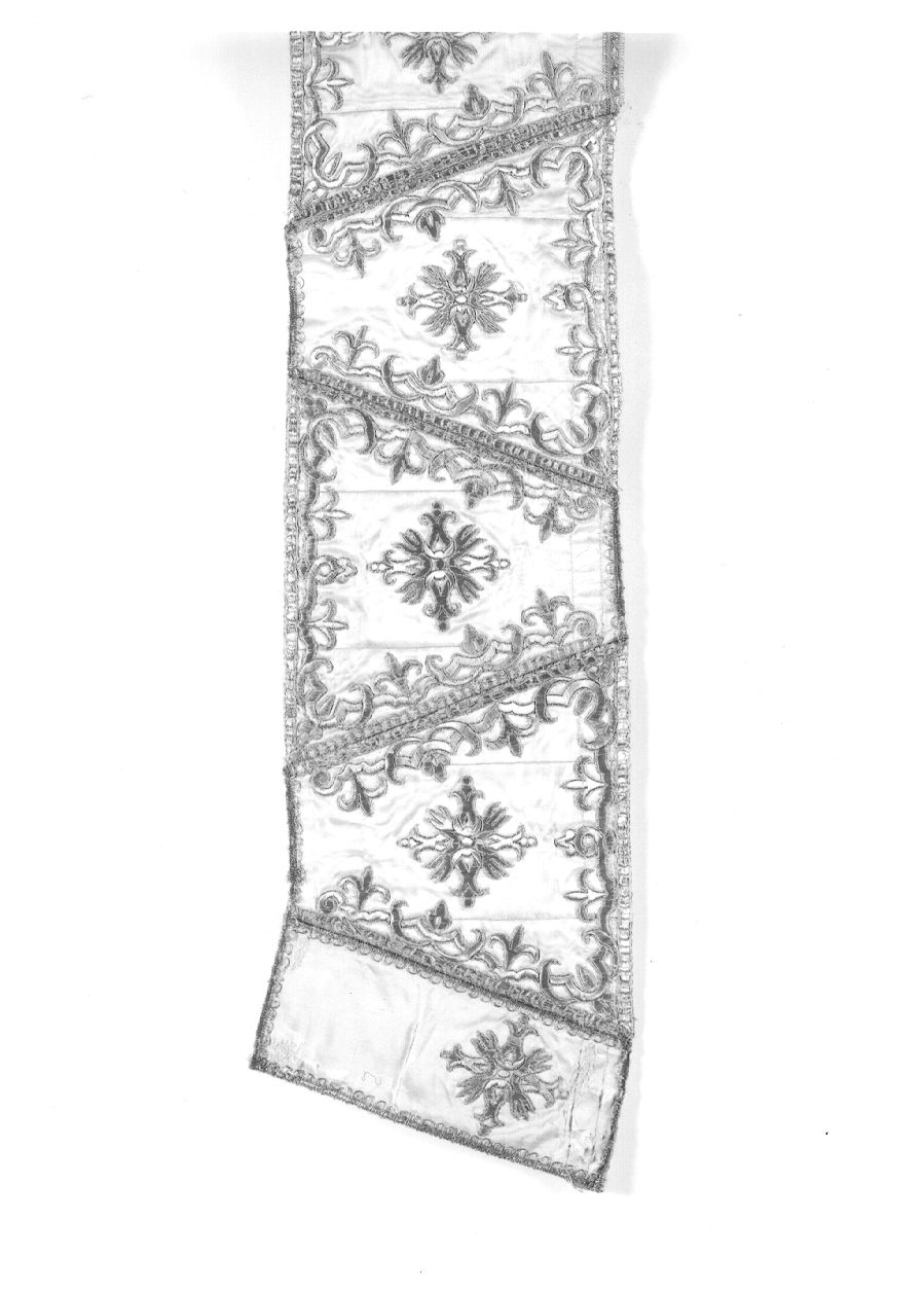 parato da chiesa, elemento d'insieme - manifattura italiana (ultimo quarto, ultimo quarto sec. XIX, sec. XX)