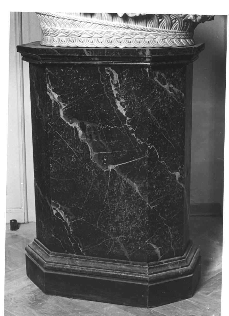 base di scultura, opera isolata - produzione piemontese (sec. XIX)