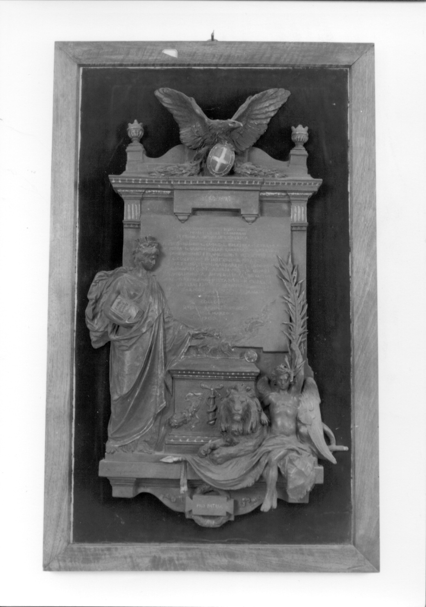 allegoria della Storia (targa, opera isolata) di Tripisciano Michele (sec. XX)