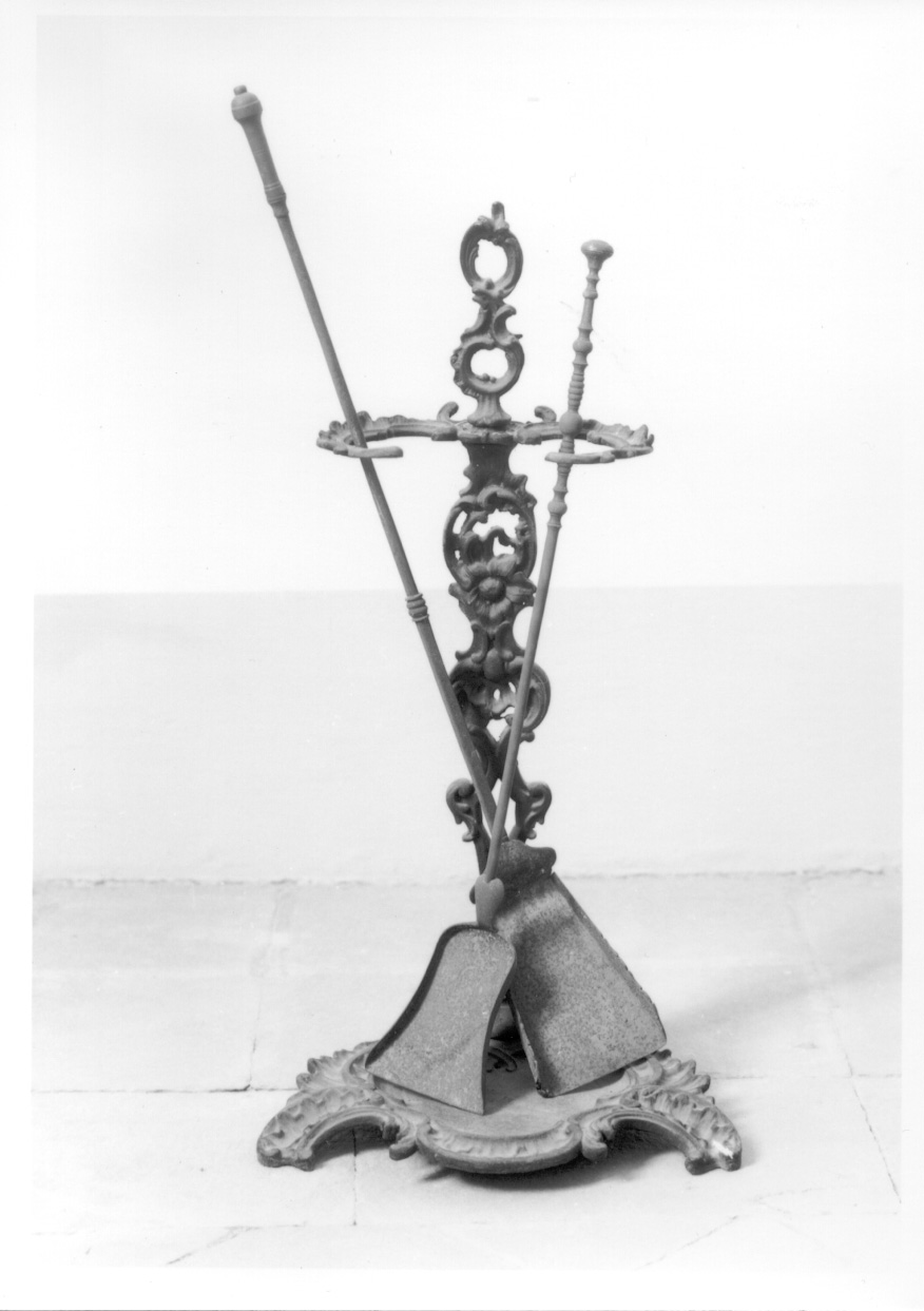 paletta da camino, opera isolata - produzione piemontese (fine/inizio secc. XIX/ XX)