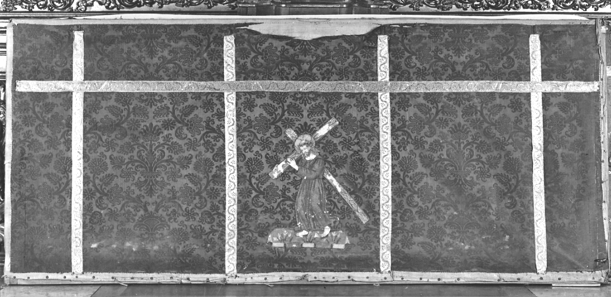 paliotto, elemento d'insieme - manifattura lombardo-piemontese (fine/inizio secc. XVI/ XVII)
