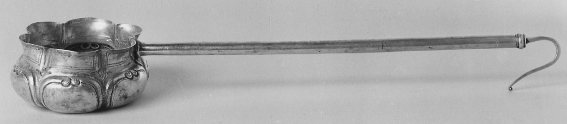 mestolo battesimale, opera isolata - bottega lombardo-piemontese (sec. XVIII)