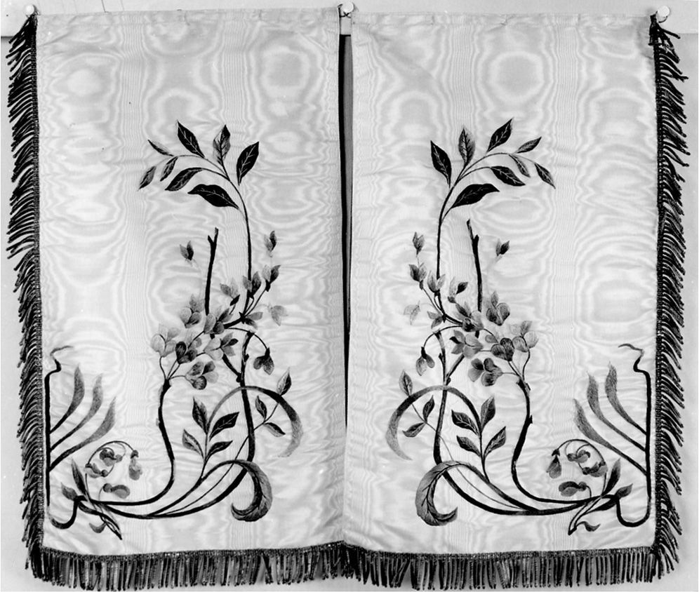 conopeo di tabernacolo, opera isolata - manifattura italiana (primo quarto sec. XX)