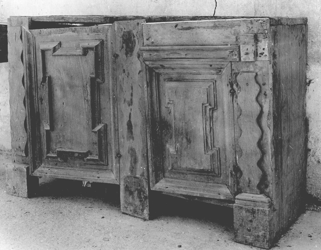 alzata di mobile, opera isolata - bottega della Valsesia (sec. XVII)