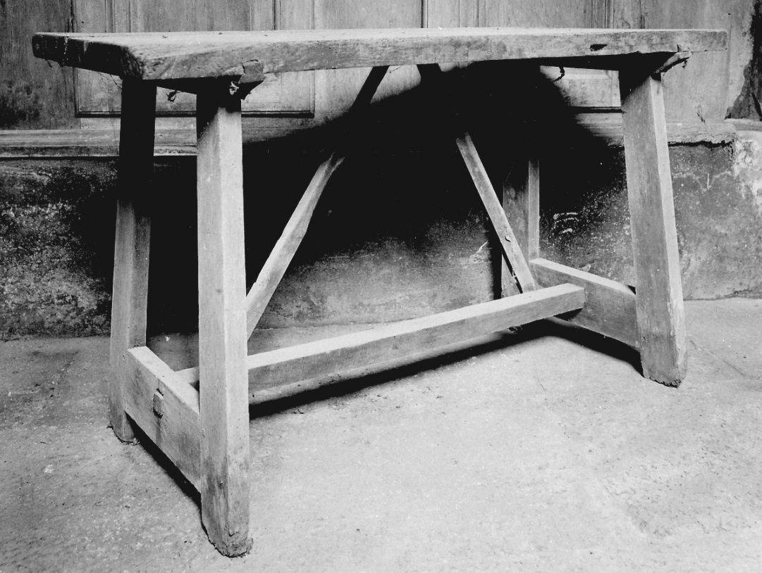 tavolo, opera isolata - bottega della Valsesia (fine/inizio secc. XVII/ XVIII)