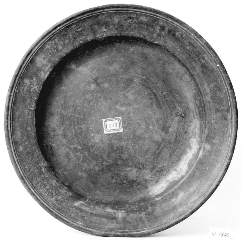 piatto, opera isolata - bottega piemontese (seconda metà sec. XVIII)