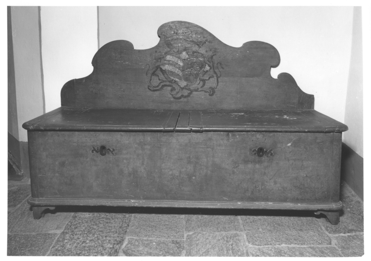 cassapanca, serie - bottega piemontese (sec. XVIII)