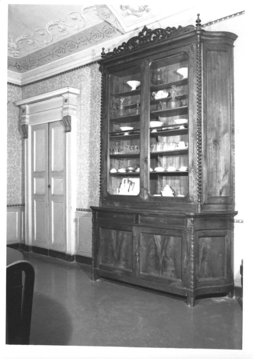 credenza con alzata, opera isolata di Peters Tommaso Enrico (maniera) (secondo quarto sec. XIX)