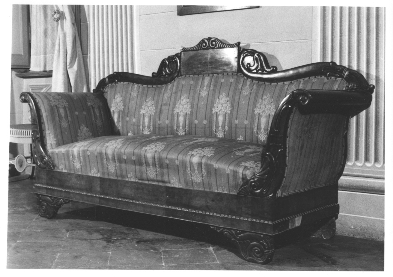 divano, opera isolata di Peters Tommaso Enrico (attribuito) (secondo quarto sec. XIX)