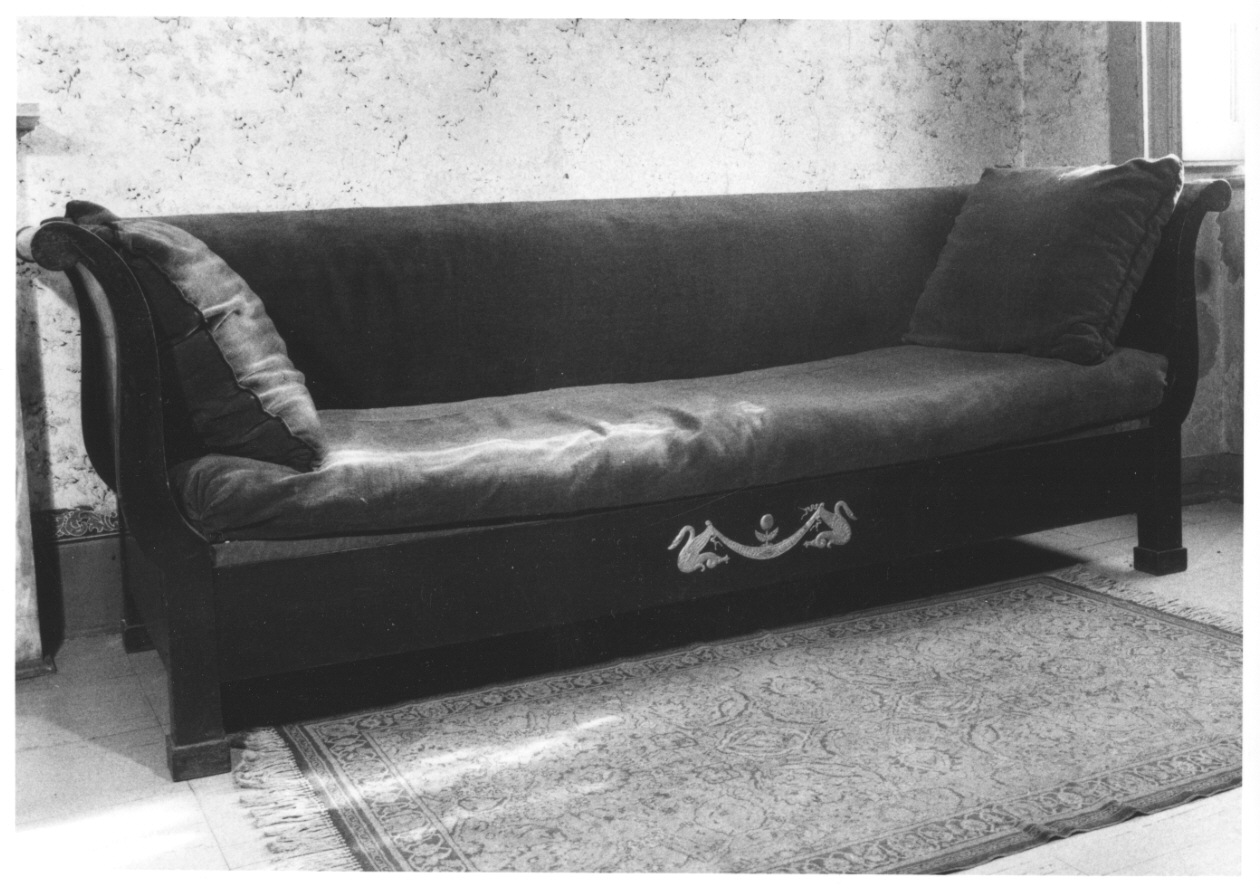 divano - a lira, opera isolata - bottega piemontese (prima metà sec. XIX)