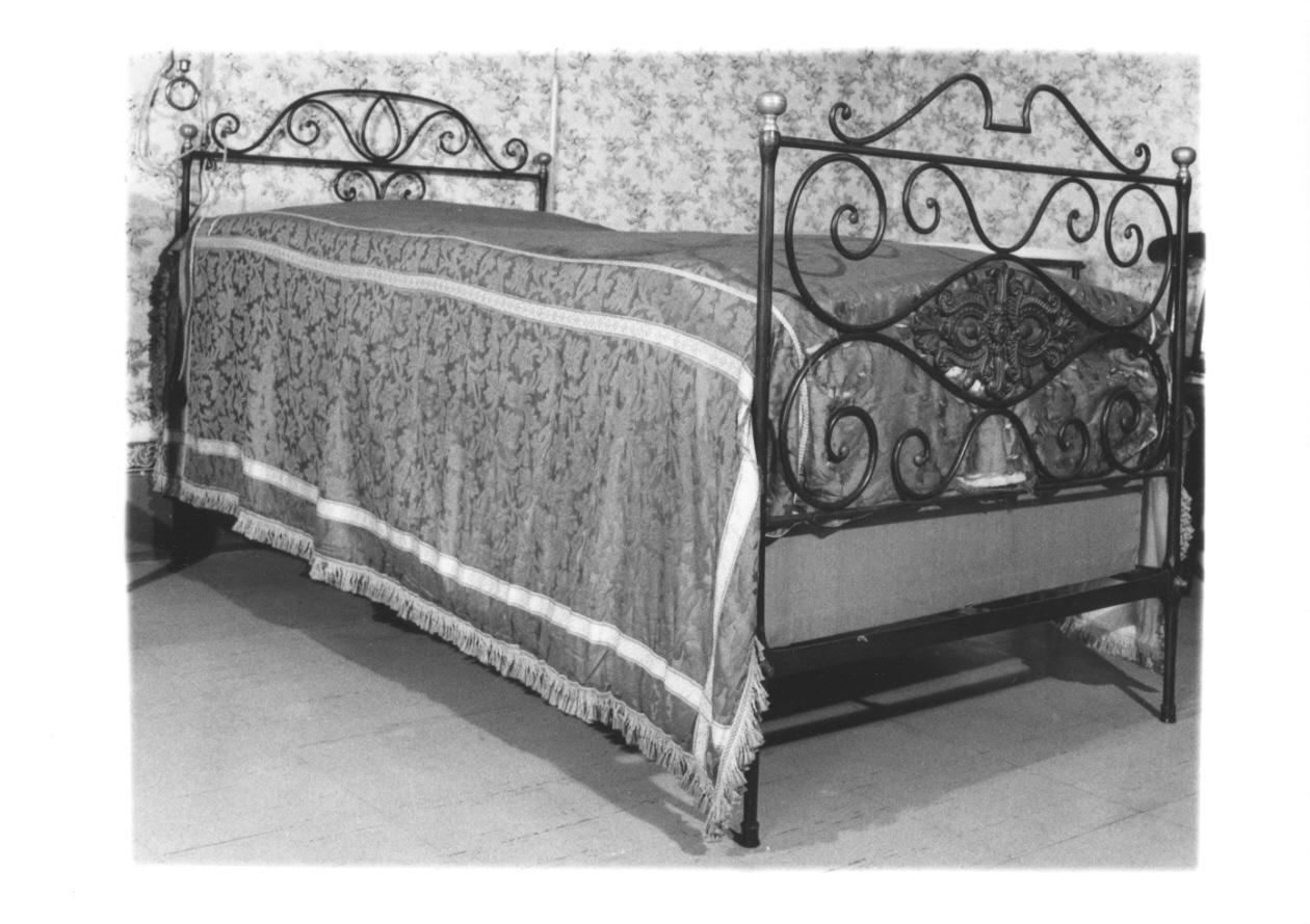 letto, opera isolata - bottega piemontese (seconda metà sec. XIX)