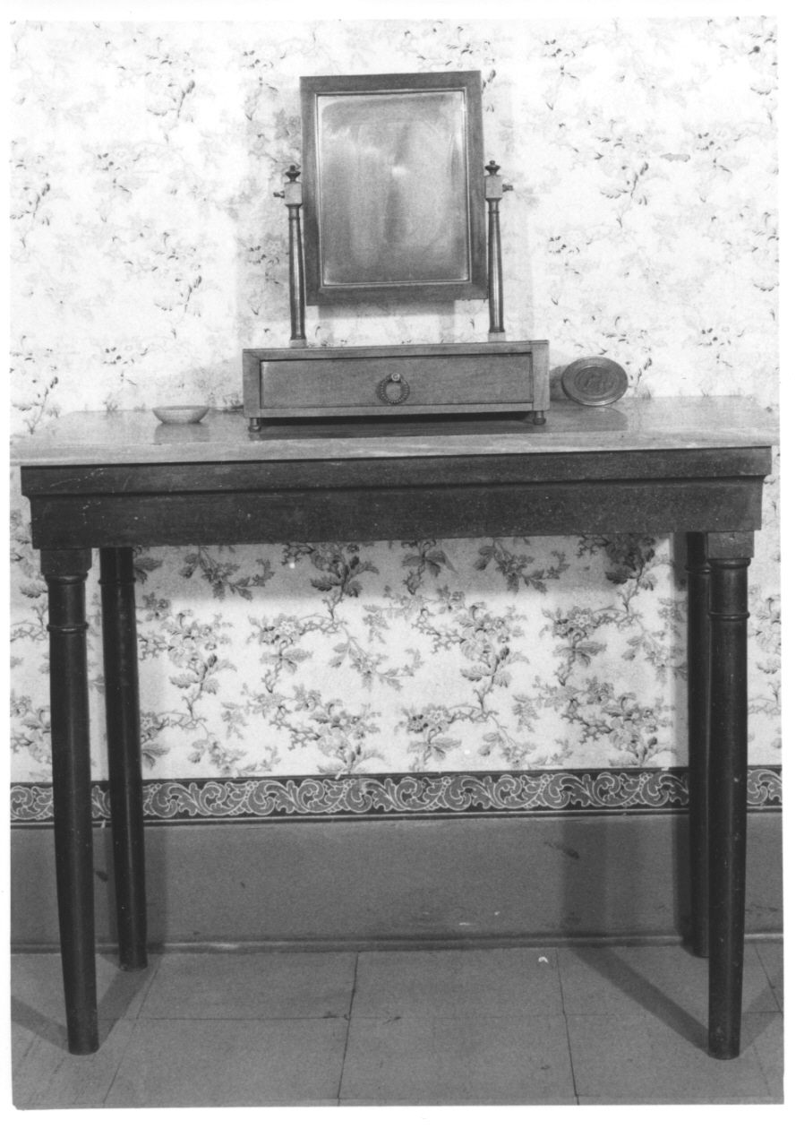 tavolino, opera isolata - bottega piemontese (seconda metà sec. XIX)