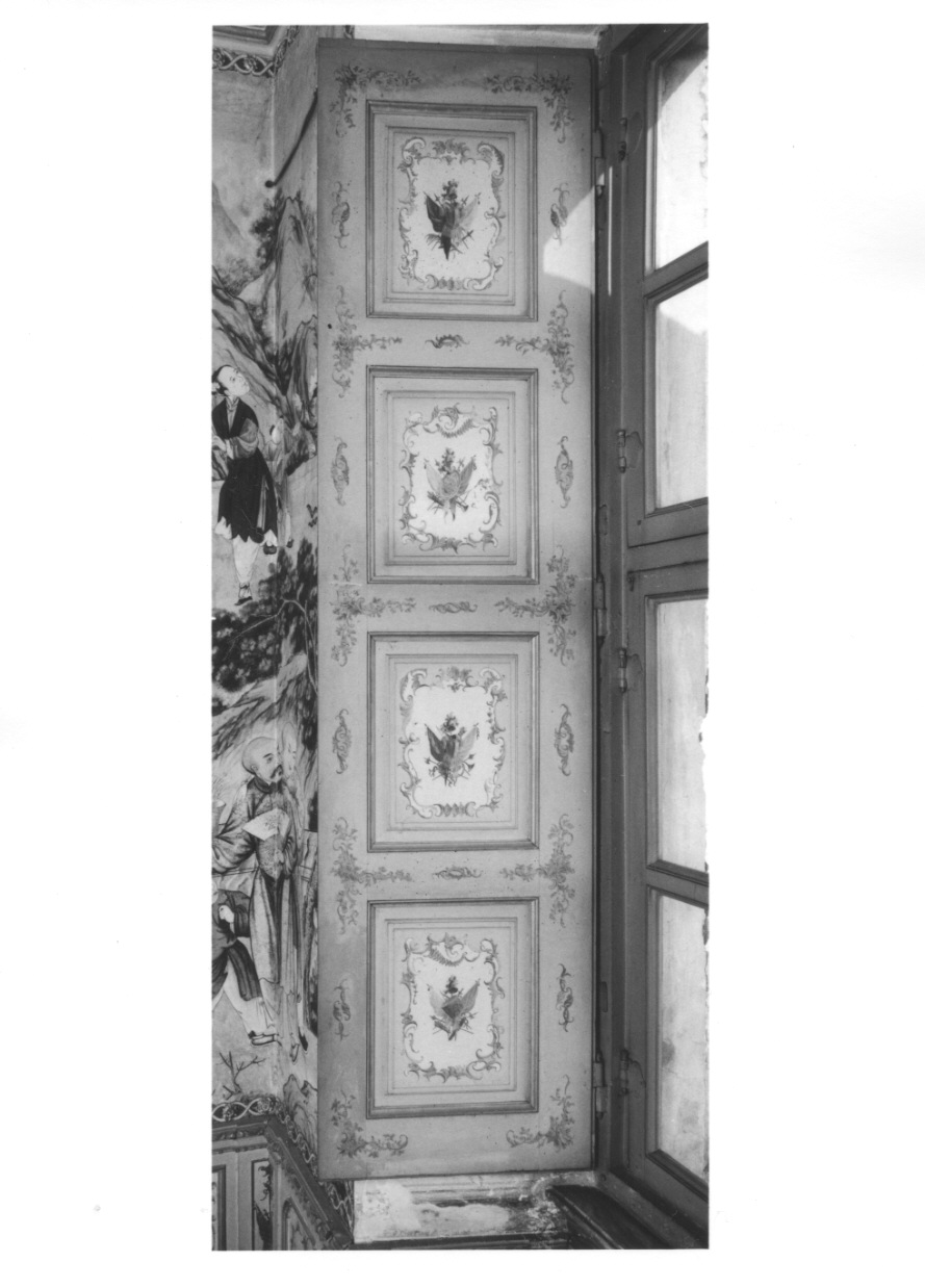TROFEO DI GUERRA (scuro di finestra, elemento d'insieme) di Alberoni Giovanni Battista - ambito piemontese (metà sec. XVIII)