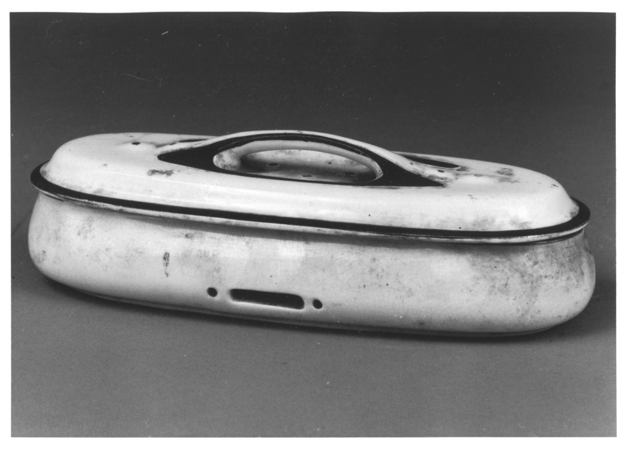 portasapone, opera isolata di Villeroy & Boch Ditta (inizio sec. XX)