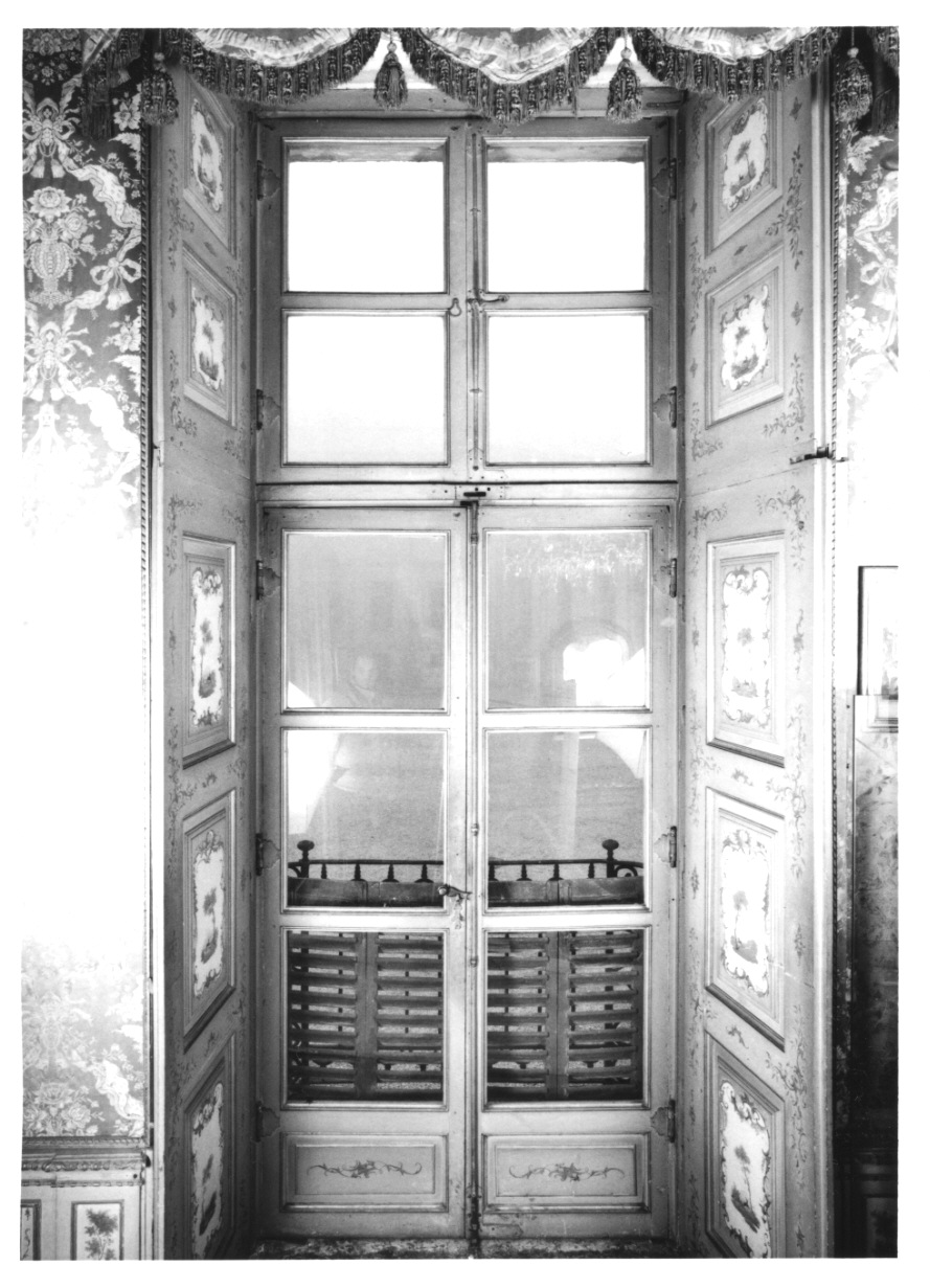 MOTIVI DECORATIVI A VOLUTE (porta finestra, serie) - ambito piemontese (terzo quarto, inizio sec. XVIII, sec. XIX)