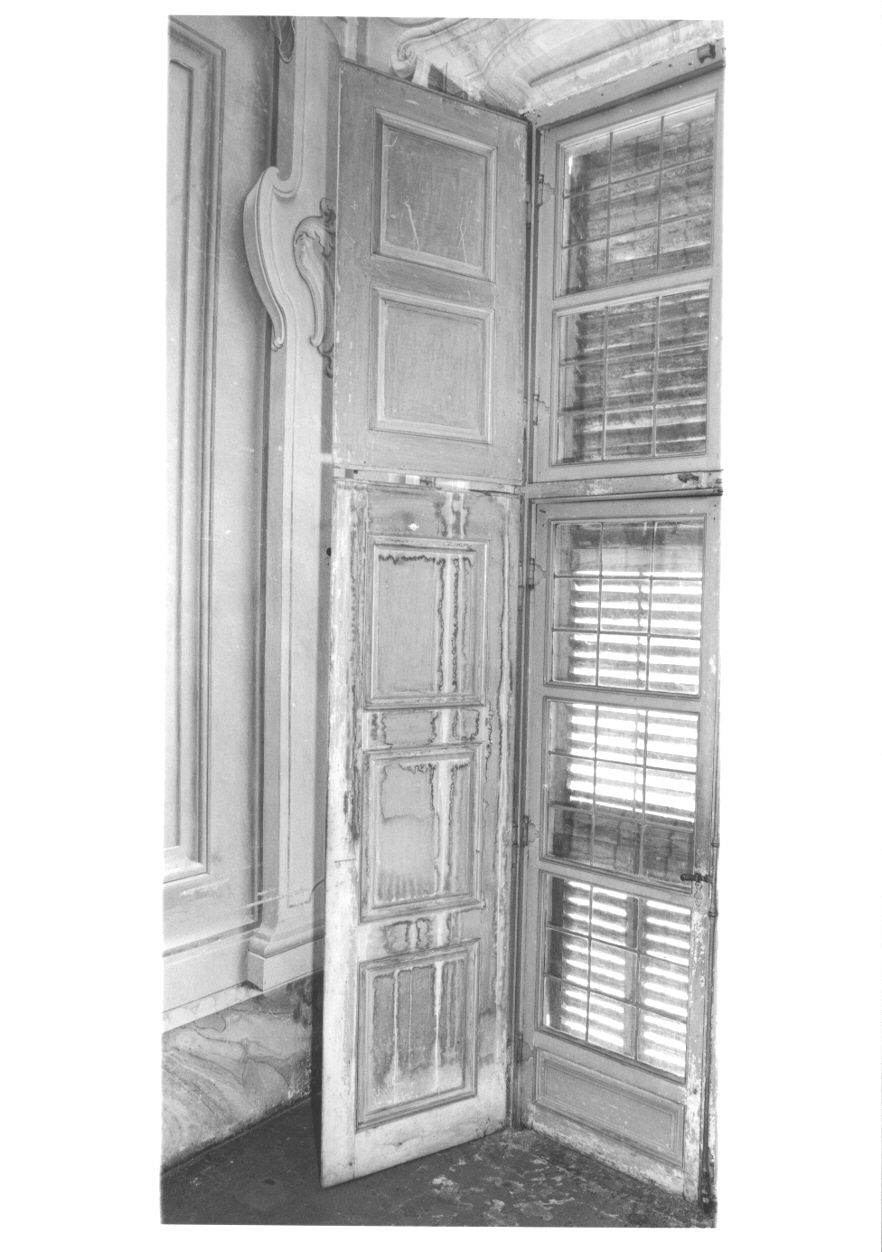 scuro di porta finestra, serie - ambito piemontese (secondo quarto sec. XVIII)