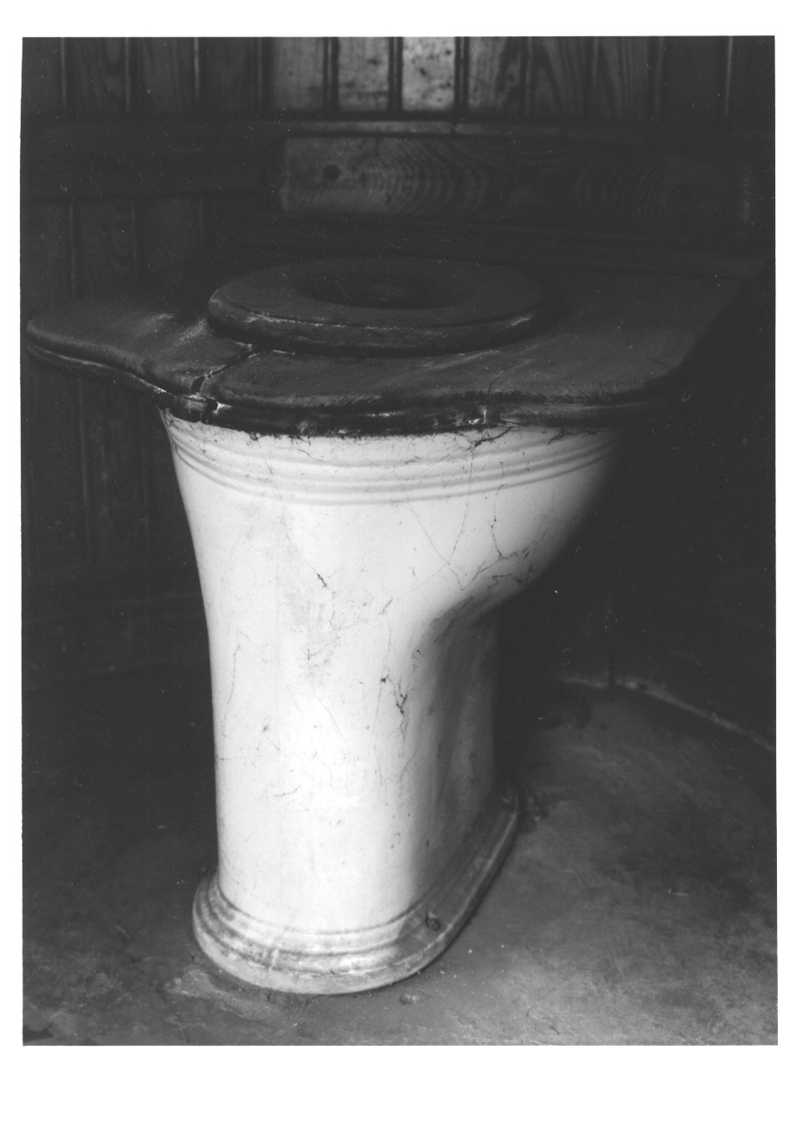 tazza, opera isolata - ambito piemontese (primo quarto sec. XX)