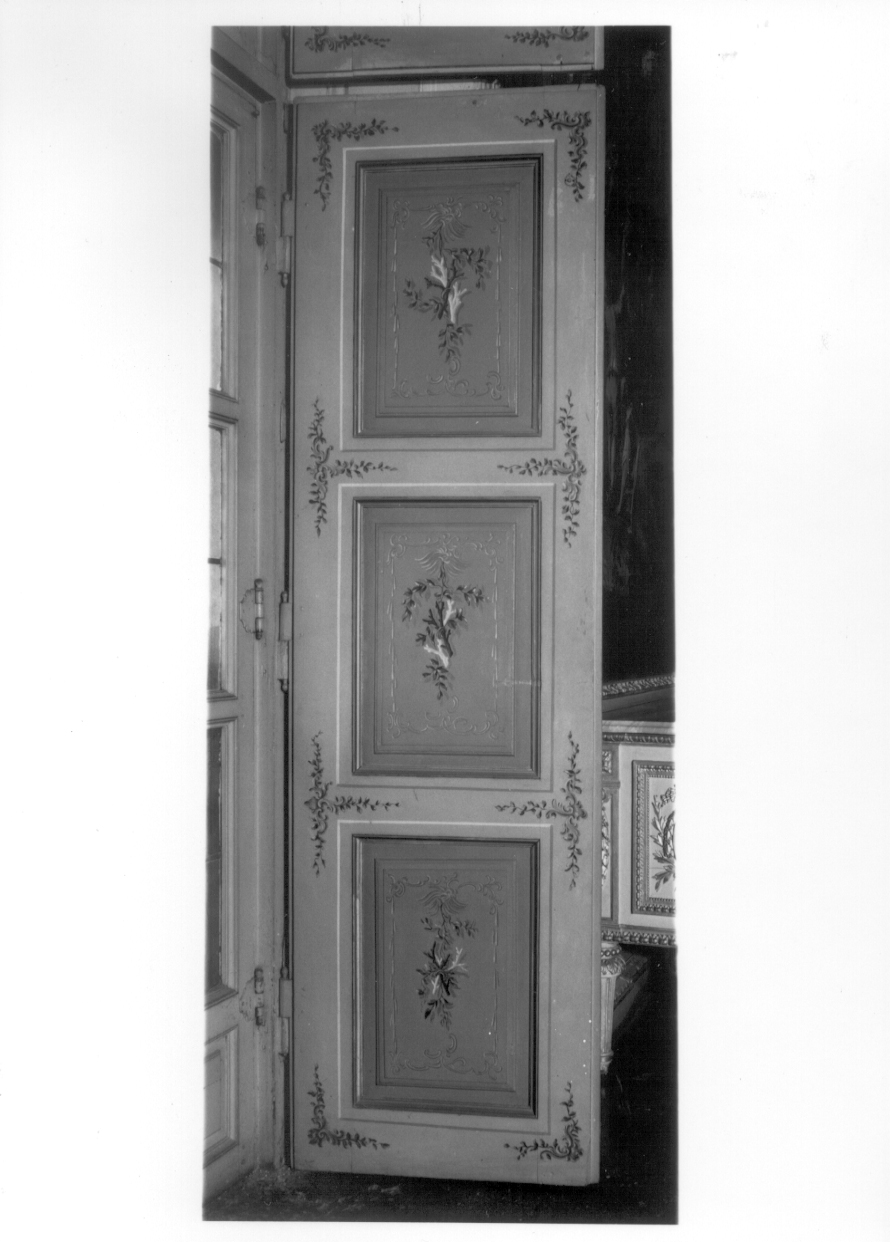 MOTIVI DECORATIVI VEGETALI (scuro di finestra, elemento d'insieme) di Antoniani Francesco, Perego Gaetano - bottega piemontese (metà sec. XVIII)