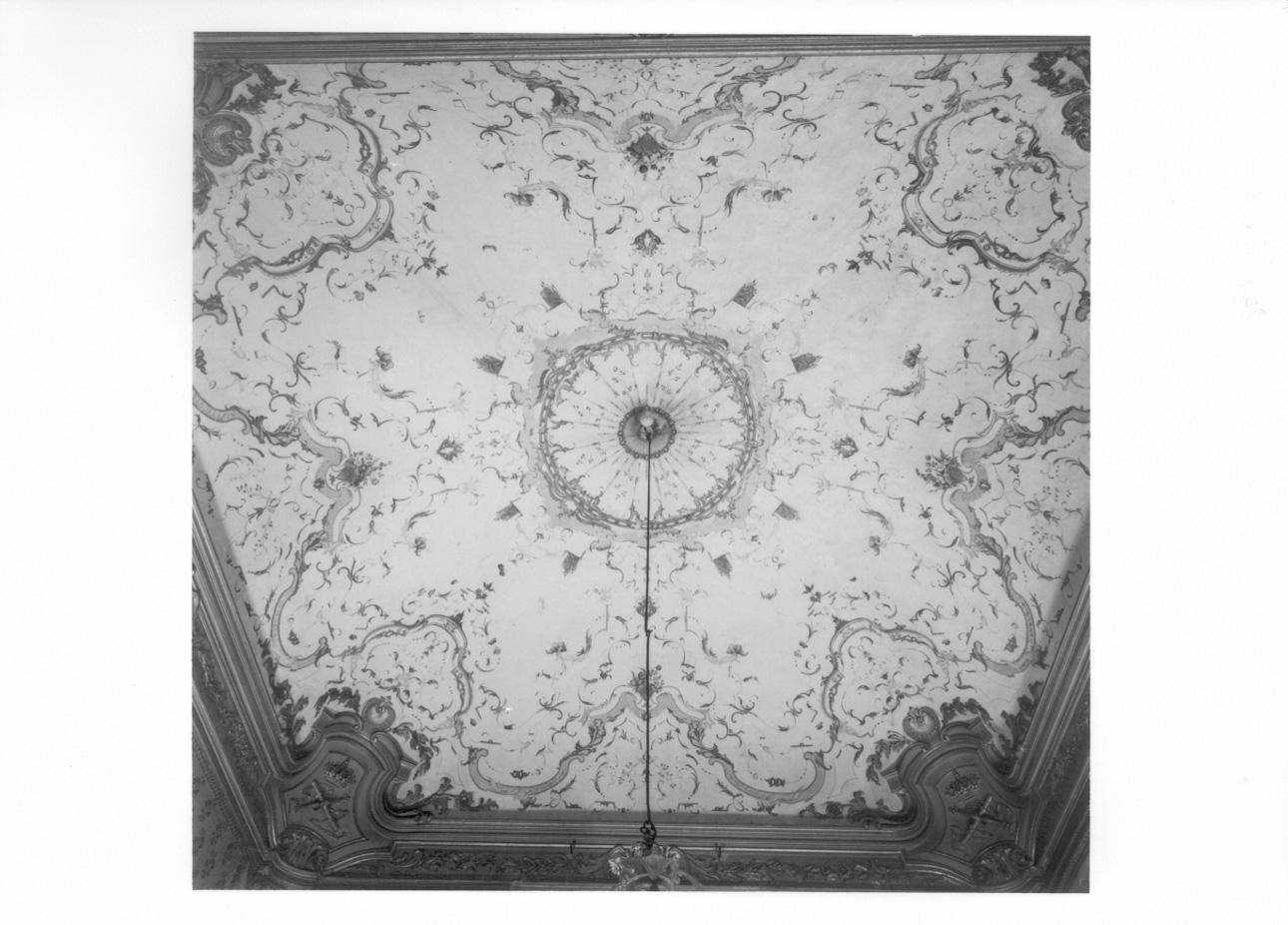 GROTTESCHE (soffitto dipinto, opera isolata) di Pozzo Giovanni Pietro (attribuito), Pozzo Pietro Antonio (attribuito) (terzo quarto sec. XVIII)