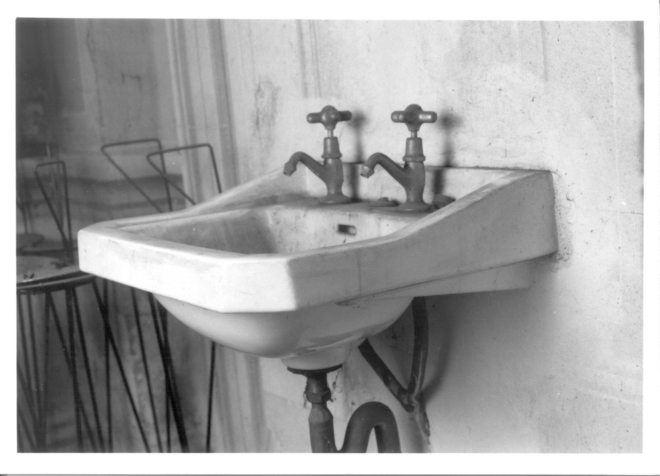 lavabo, opera isolata - ambito piemontese (primo quarto sec. XX)