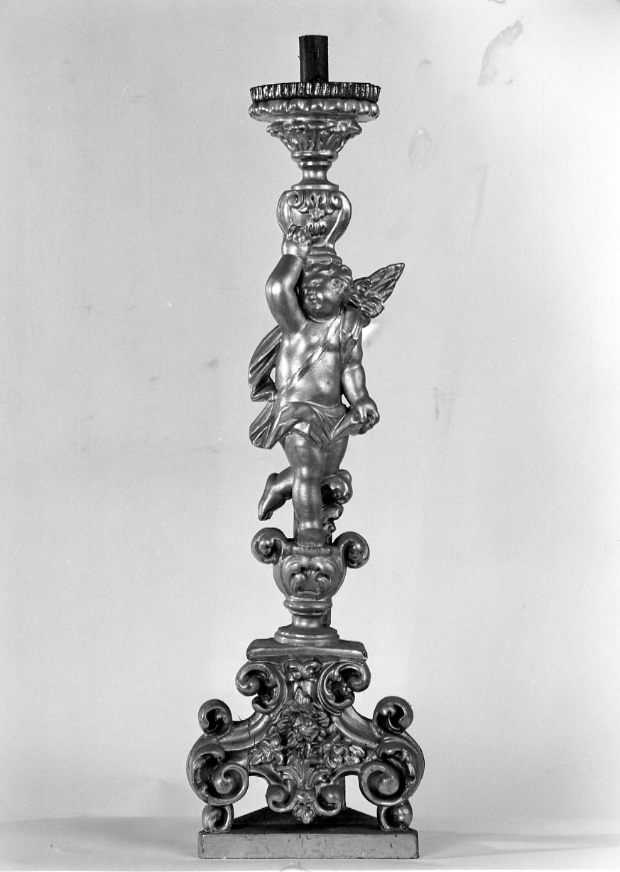 angelo reggicandelabro (candelabro, serie) - ambito piemontese (fine sec. XVII)