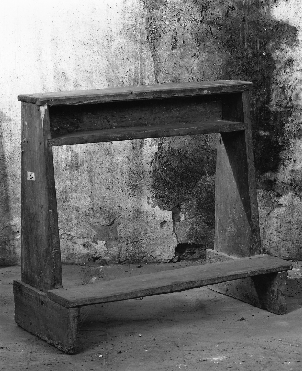 inginocchiatoio, opera isolata - ambito piemontese (sec. XVIII)