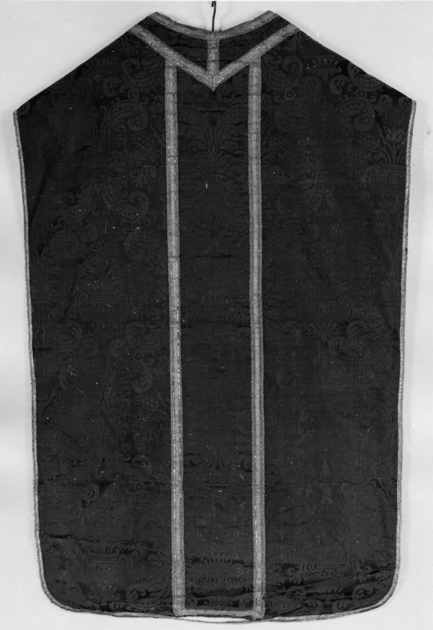 paramento liturgico, insieme - manifattura milanese (prima metà sec. XVII)