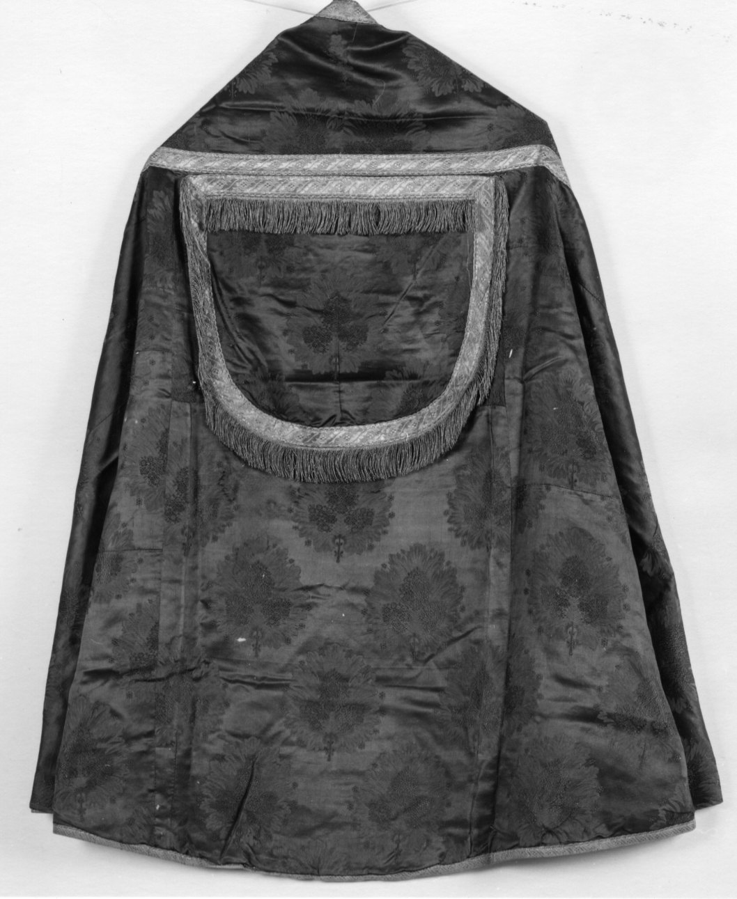 piviale, opera isolata - manifattura Italia settentrionale (prima metà sec. XIX)