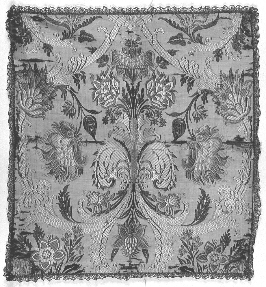 velo di calice, opera isolata - manifattura Italia settentrionale (terzo quarto sec. XVII)