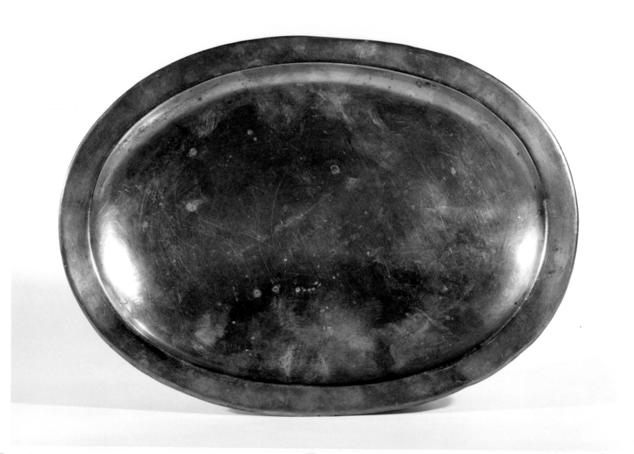 vassoio, opera isolata - bottega novarese (sec. XIX)