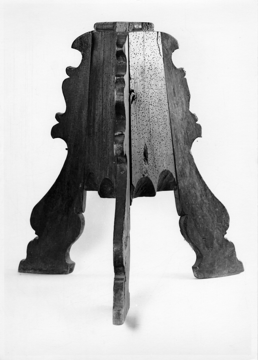 base per croce - ambito ossolano (prima metà sec. XIX)