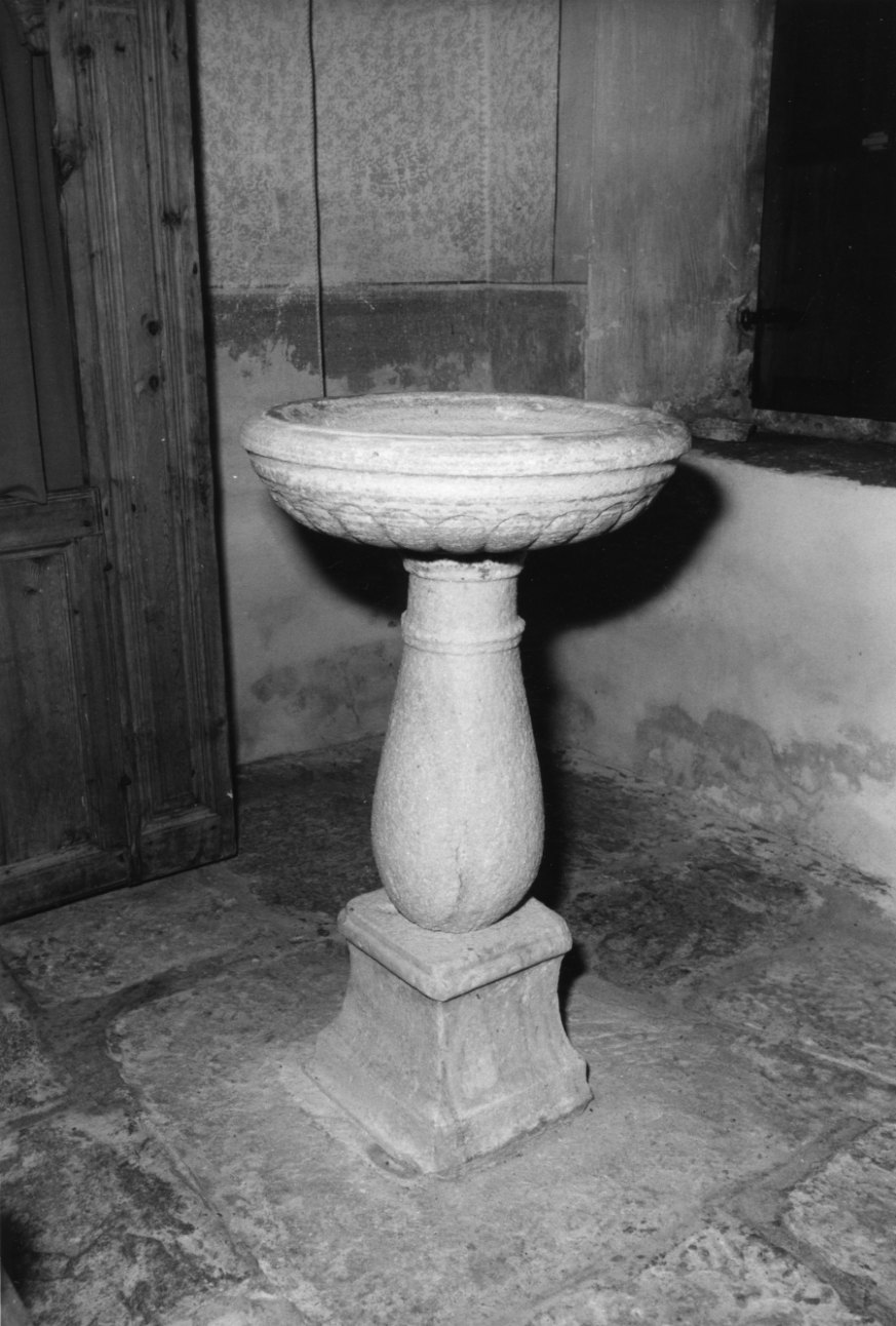 acquasantiera, opera isolata - bottega piemontese (primo quarto sec. XVIII)