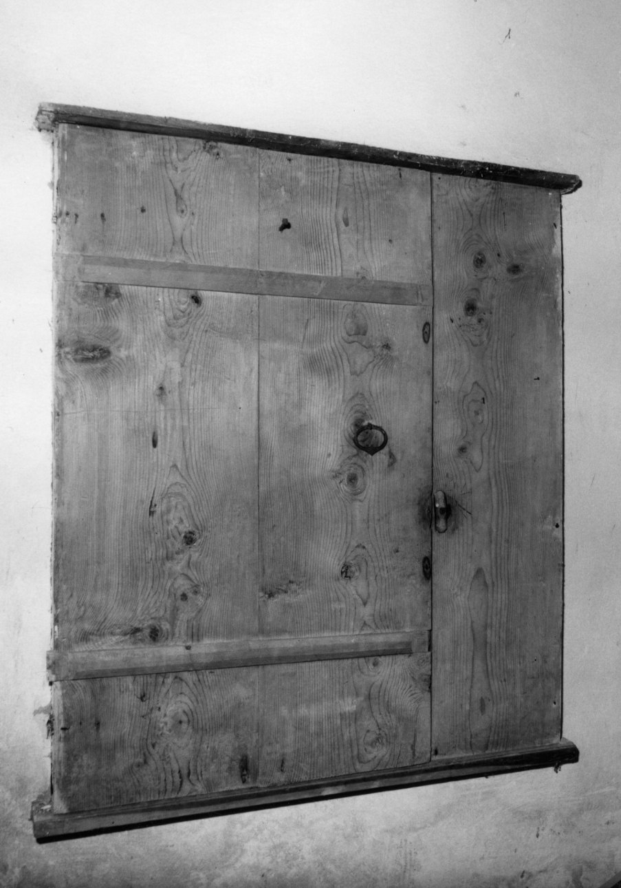armadio - a muro, opera isolata - bottega della Val Formazza (seconda metà sec. XIX)