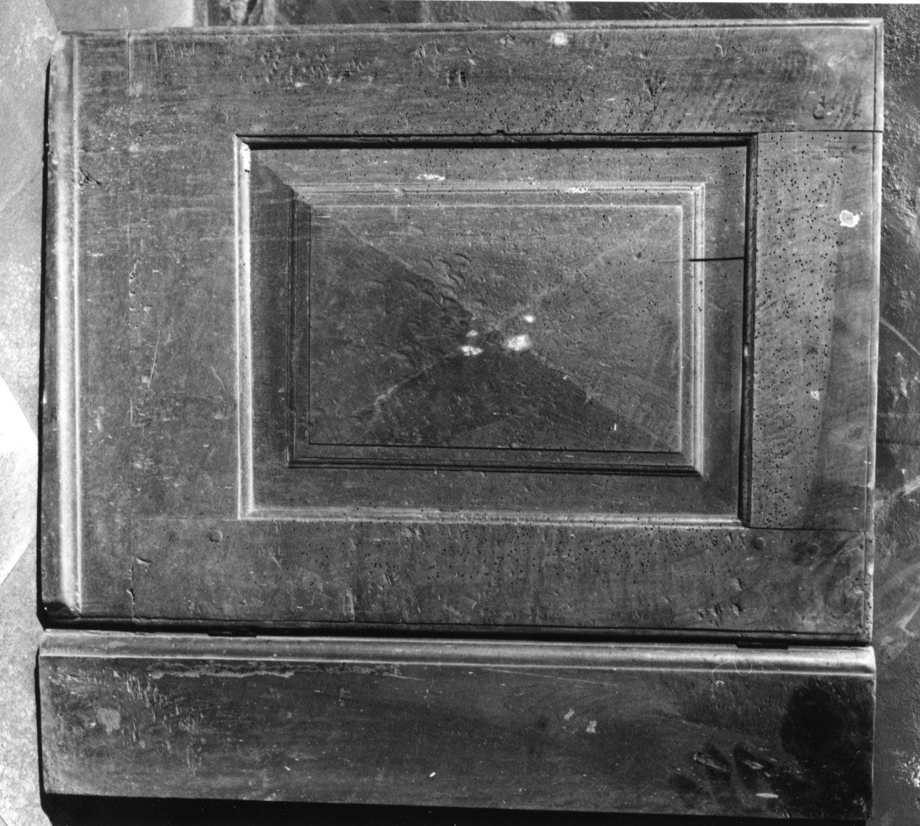 sportello di confessionale, frammento - bottega della Valle di Susa (sec. XVIII)