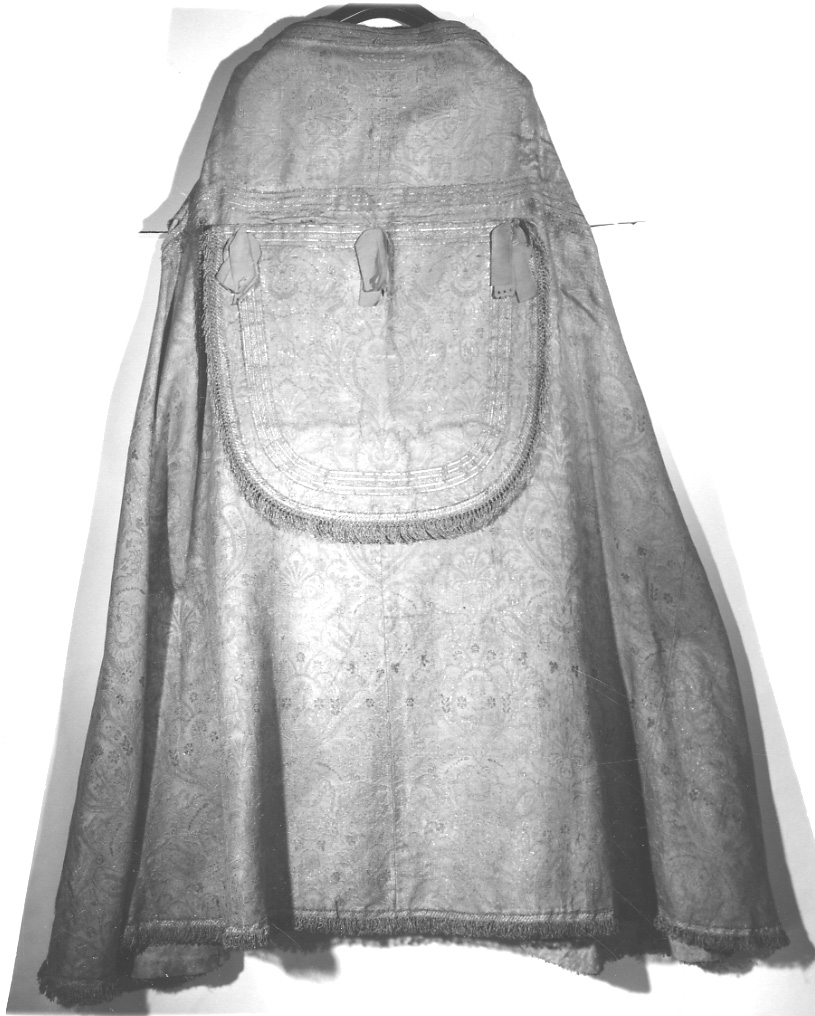 piviale, opera isolata - manifattura italiana (terzo quarto sec. XVII)