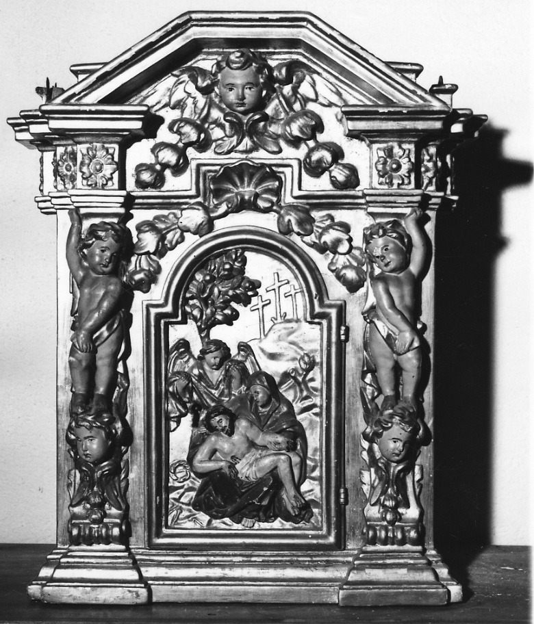 Pietà (tabernacolo, opera isolata) - ambito novarese (ultimo quarto sec. XVII)