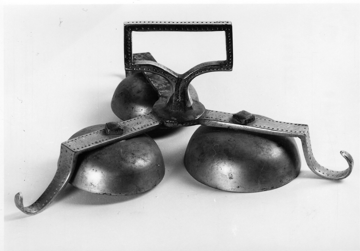 campanello d'altare multiplo, opera isolata - ambito piemontese (sec. XVIII)