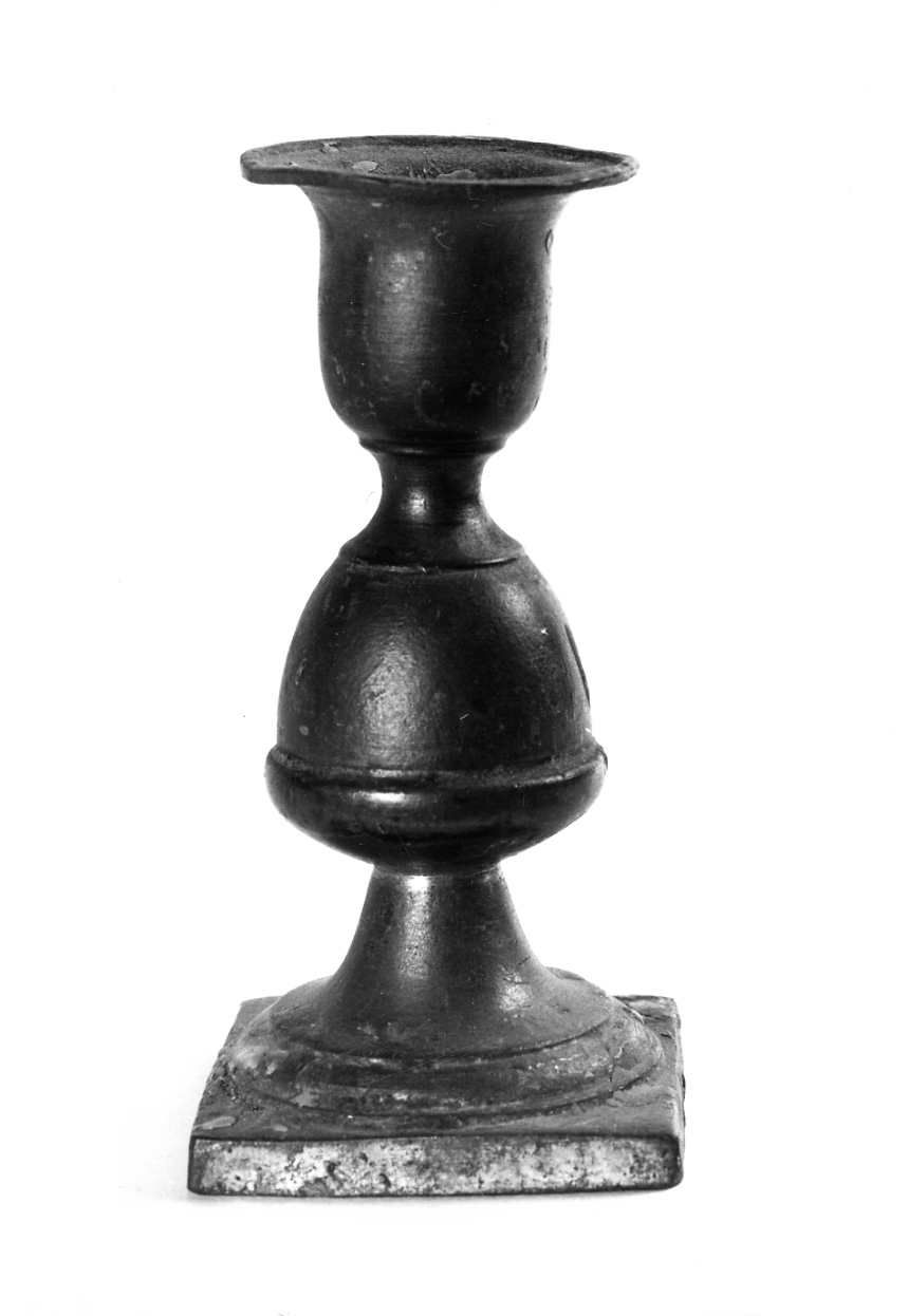 candeliere, opera isolata - ambito piemontese (sec. XIX)