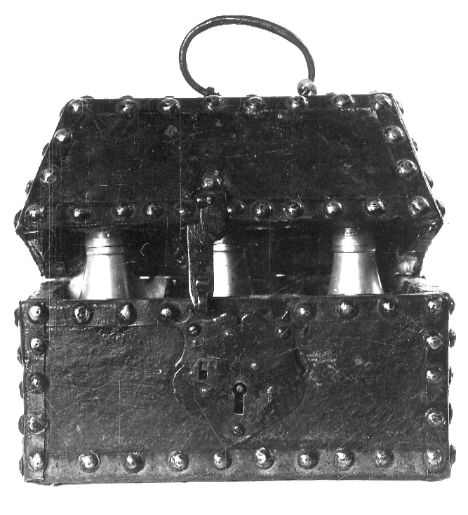 vasetti per oli santi, insieme - ambito piemontese (sec. XVII)