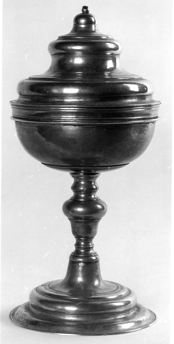 pisside, opera isolata - ambito milanese (ultimo quarto sec. XVIII)