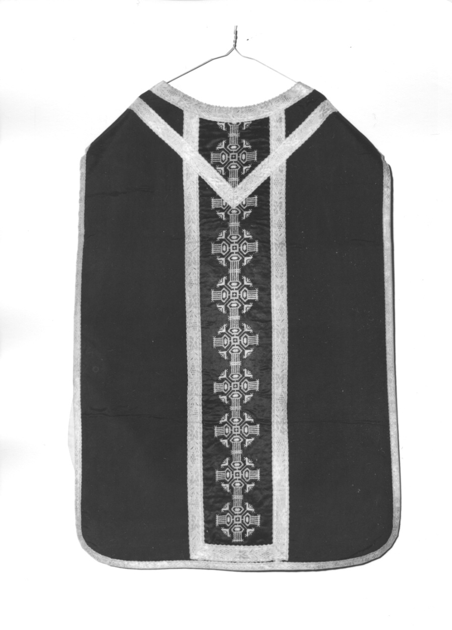paramento liturgico, insieme - manifattura italiana (secondo quarto sec. XX)