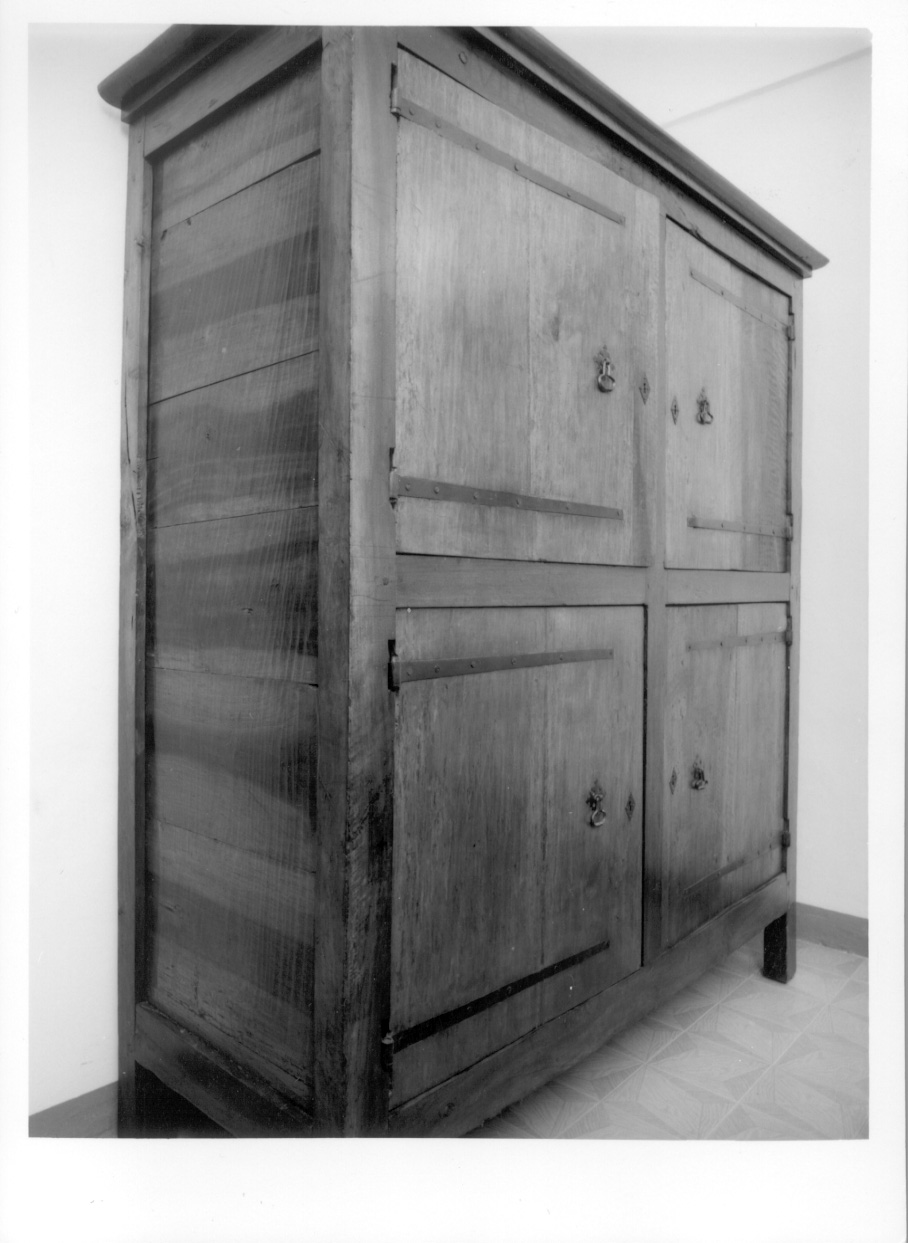 armadio per archivi, opera isolata - bottega astigiana (fine/inizio secc. XVI/ XVII)