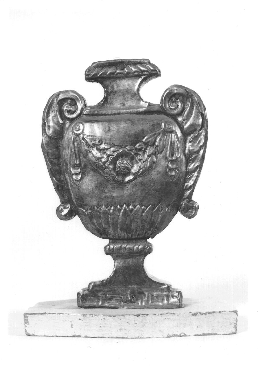vaso d'altare per composizione floreale, serie - bottega novarese (primo quarto sec. XIX)
