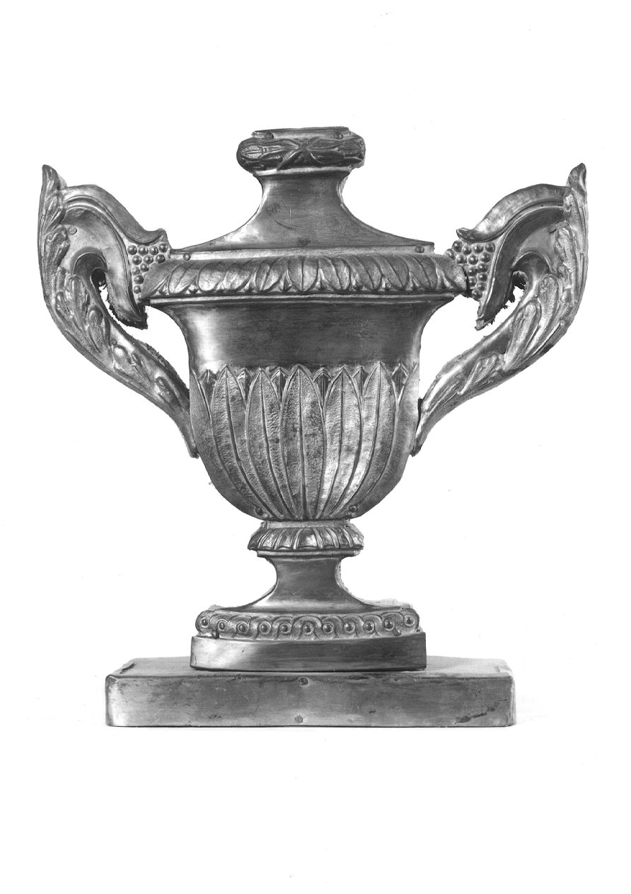vaso d'altare per composizione floreale, serie - bottega novarese (prima metà sec. XIX)