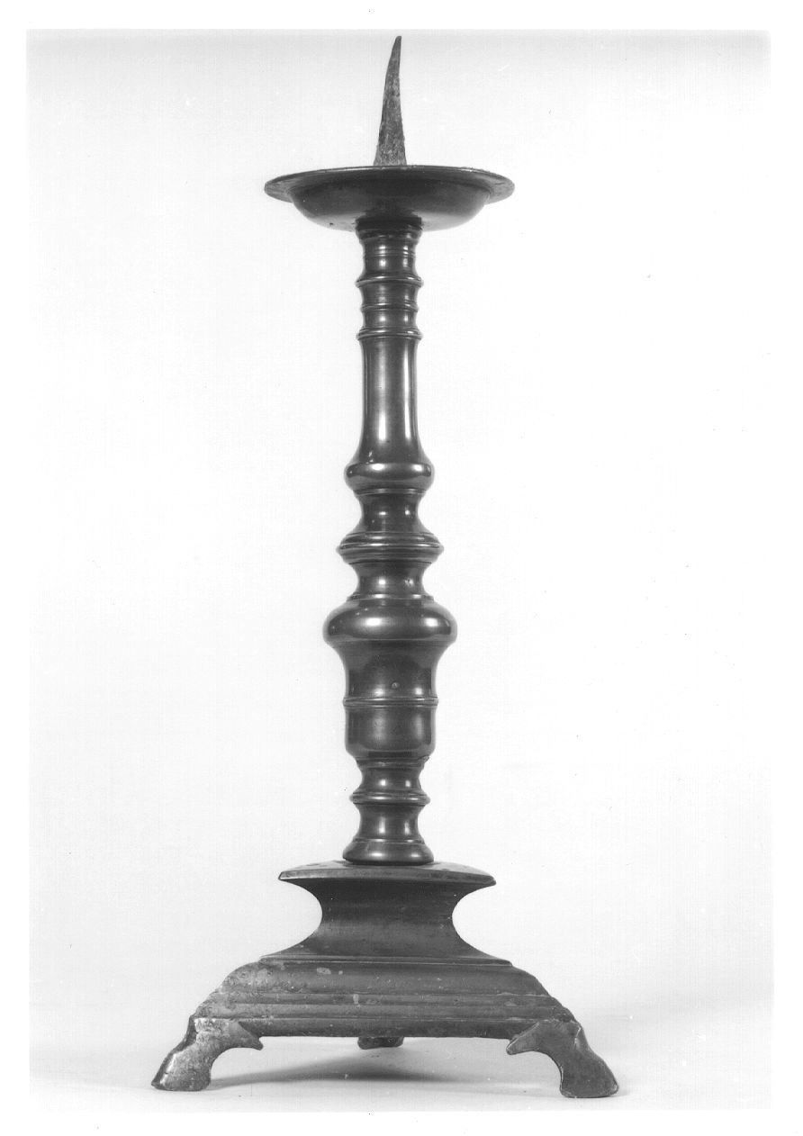 candeliere d'altare, opera isolata - ambito lombardo-novarese (sec. XVII)