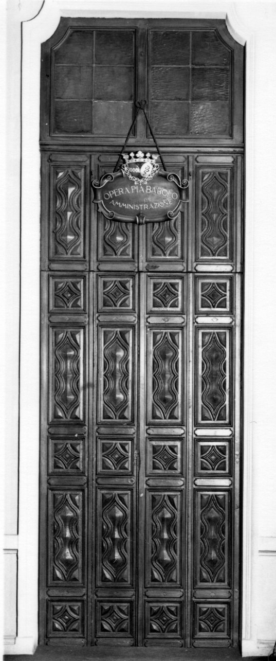 porta, serie di Vacca Luigi (bottega) (secondo quarto sec. XX)