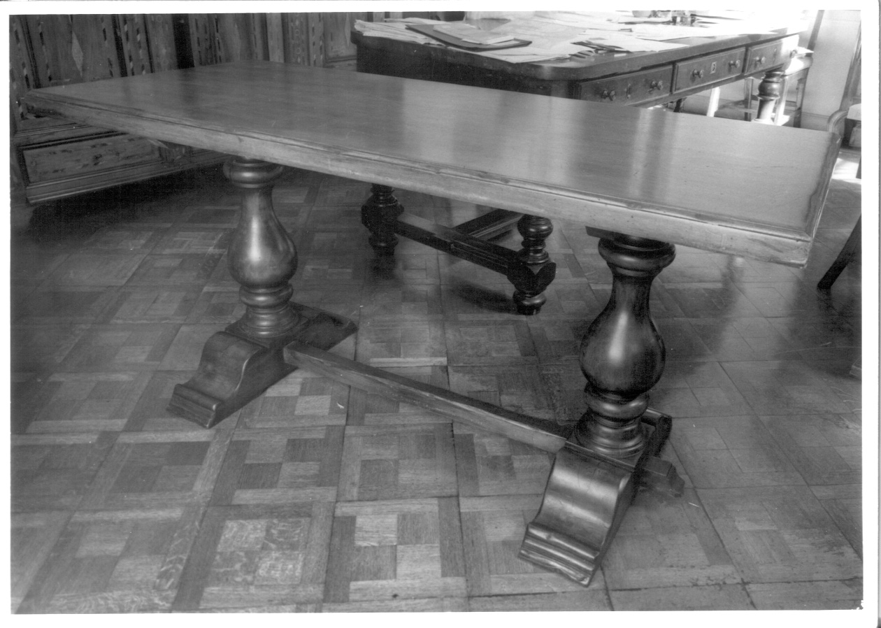 tavolo, opera isolata - bottega piemontese (metà sec. XIX)