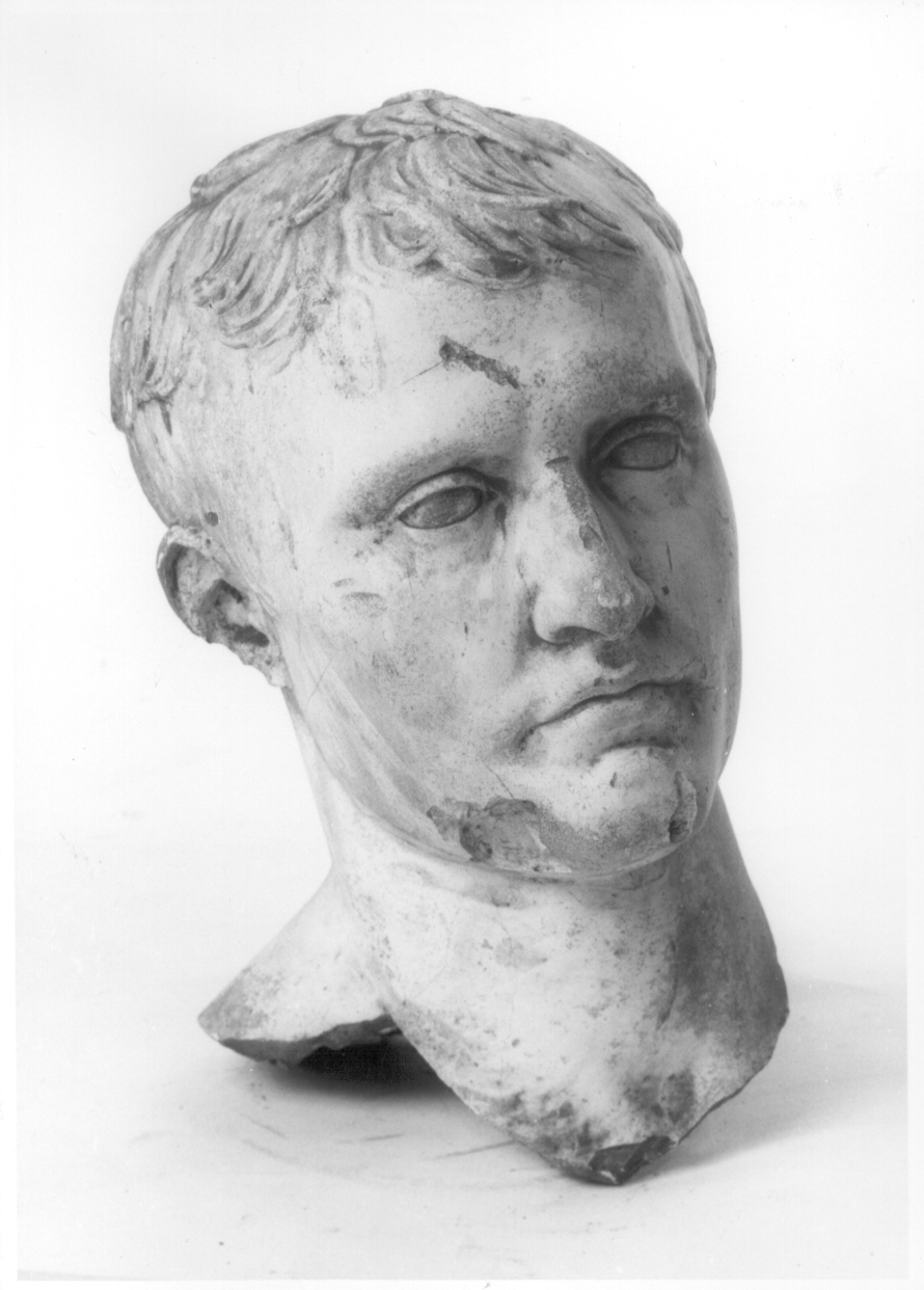 busto ritratto di Napoleone Bonaparte (calco di scultura, frammento) di Spalla Giacomo (attribuito) (primo quarto sec. XIX)