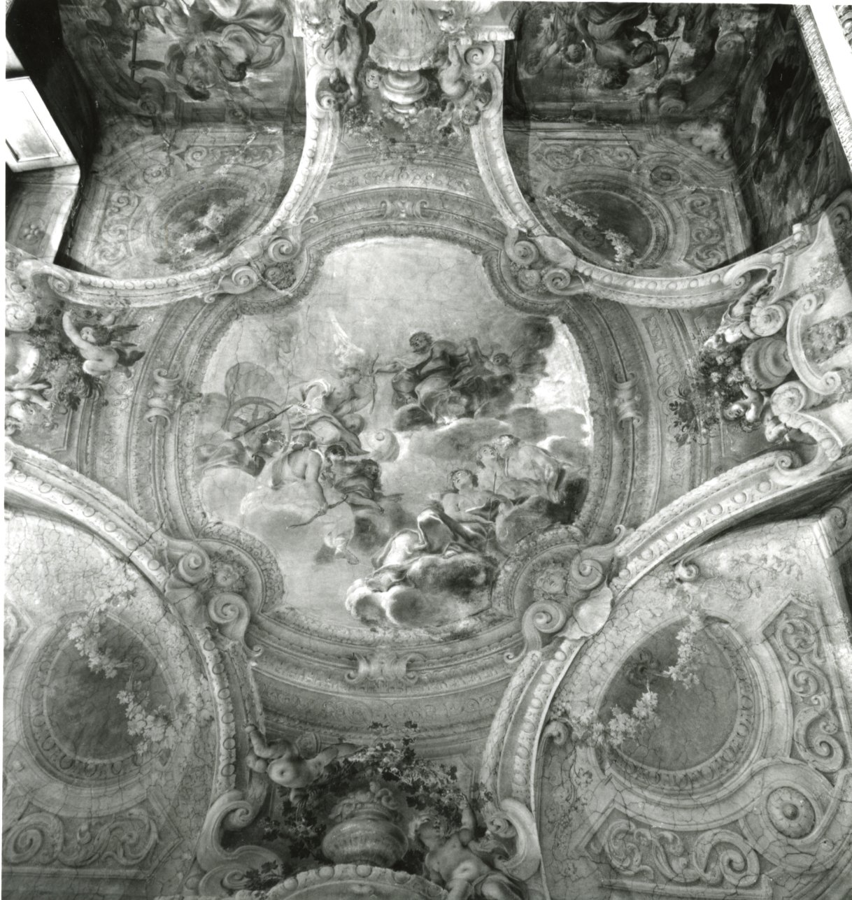 Diana accolta tra gli dei dell'Olimpo (soffitto dipinto, opera isolata) di Mari Giovanni Antonio, Haffner Antonio Maria (fine sec. XVII)