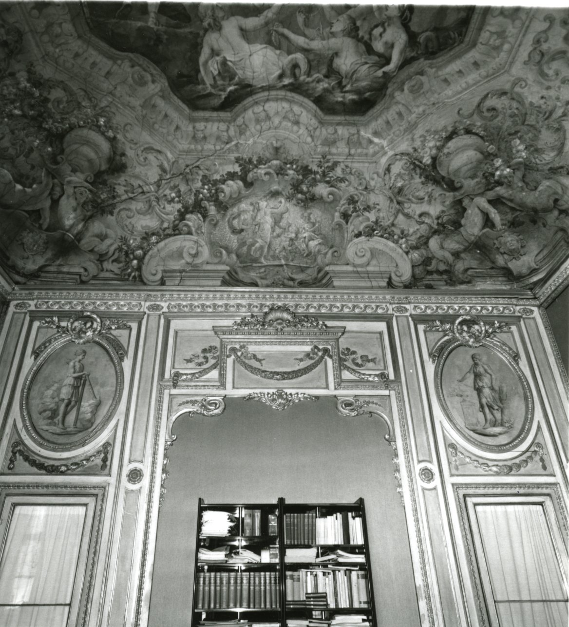 motivi decorativi e nascita di Diana (soffitto dipinto, opera isolata) di Haffner Antonio Maria, Pozzo Giovanni Battista (fine sec. XVII)